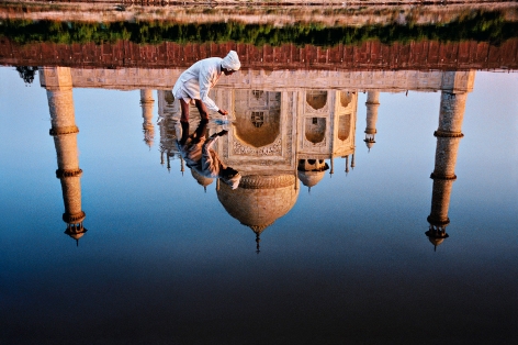 Reflection of the Taj Mahal, Agra, Uttar Pradesh, India, 1991,&nbsp;ultrachrome print, 40 x 60 inches/101.6 x 152.4 cm