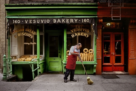 Steve McCurry, A man sweeps outside a bakery, New York, NY, USA, 1996, ultrachrome print, 20 x 24&nbsp;inches/50.8x61 cm