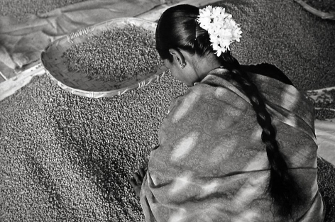 Woman&#039;s head with flowers in her hair, India [coffee plantation] &copy; Sebasti&atilde;o Salgado/Amazonas Images, 2003 